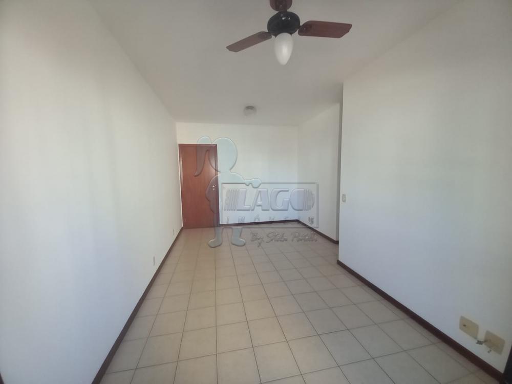 Alugar Apartamentos / Padrão em Ribeirão Preto R$ 900,00 - Foto 2