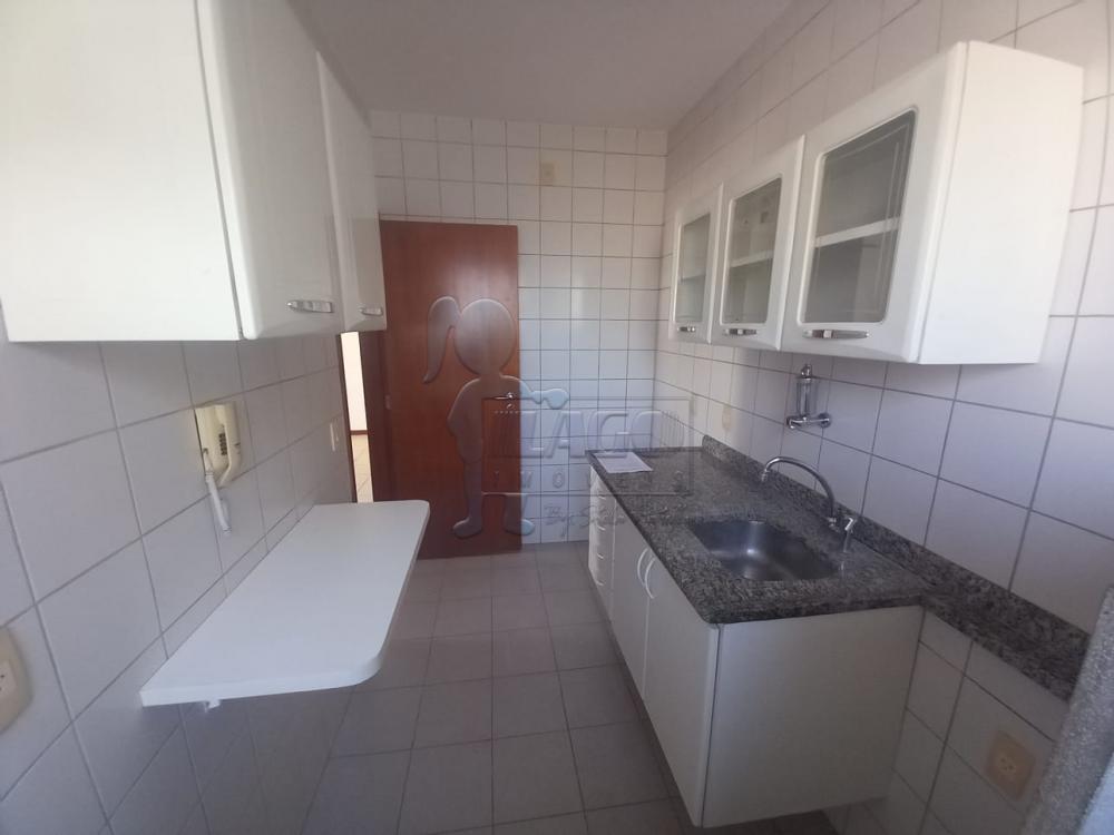 Alugar Apartamentos / Padrão em Ribeirão Preto R$ 900,00 - Foto 4