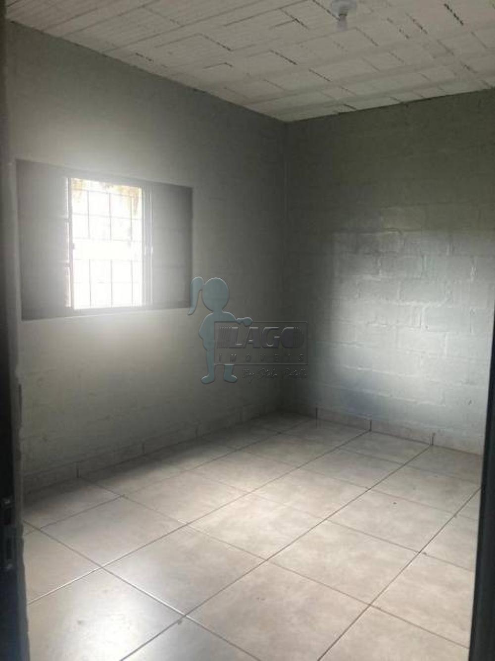 Alugar Casas / Padrão em Ribeirão Preto R$ 1.600,00 - Foto 4