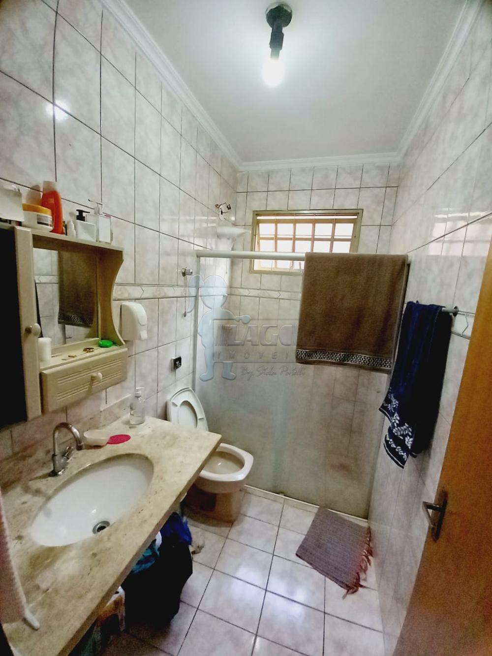 Alugar Casas / Padrão em Ribeirão Preto R$ 1.900,00 - Foto 7