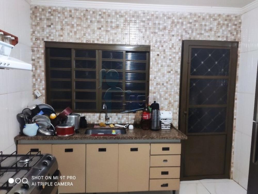 Comprar Casas / Padrão em Ribeirão Preto R$ 205.000,00 - Foto 3
