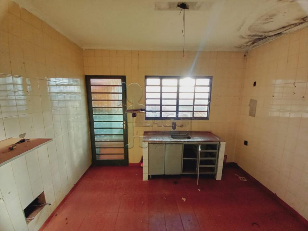 Alugar Casas / Padrão em Ribeirão Preto R$ 1.500,00 - Foto 4