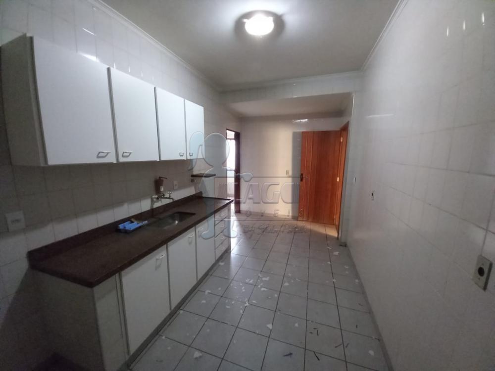 Alugar Apartamentos / Padrão em Ribeirão Preto R$ 900,00 - Foto 4