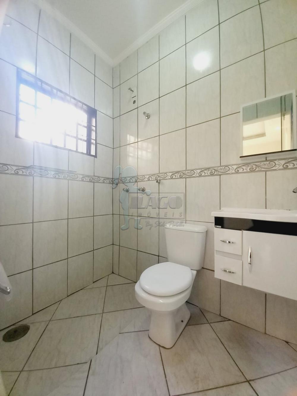 Alugar Casas / Padrão em Ribeirão Preto R$ 1.300,00 - Foto 15