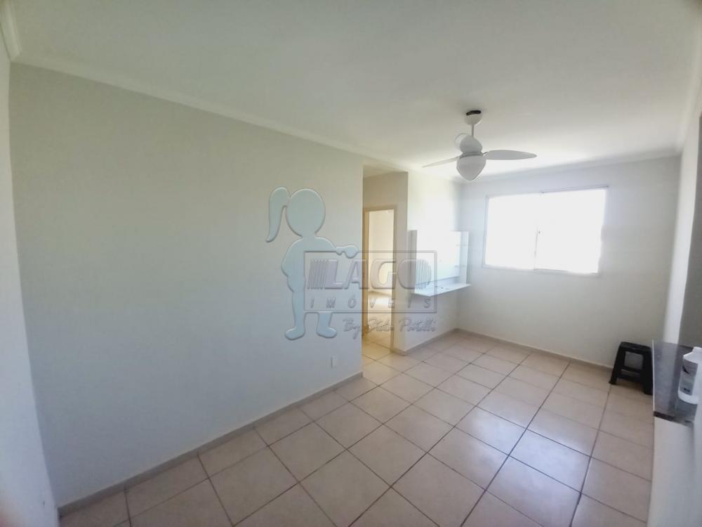 Alugar Apartamentos / Padrão em Ribeirão Preto R$ 900,00 - Foto 2