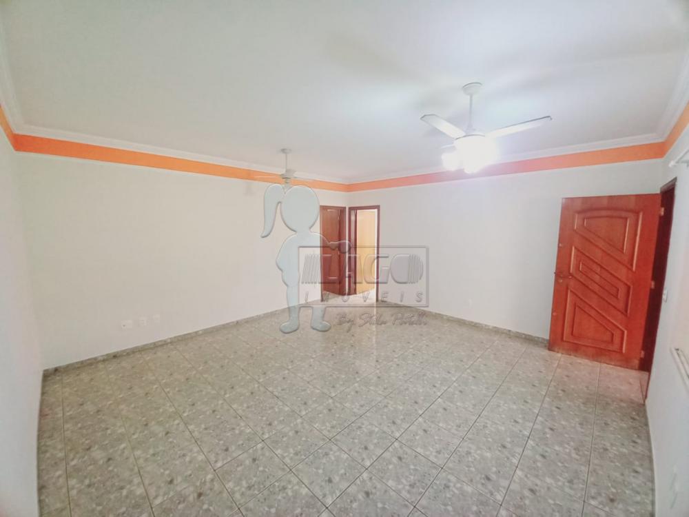Alugar Casas / Padrão em Ribeirão Preto R$ 2.000,00 - Foto 2