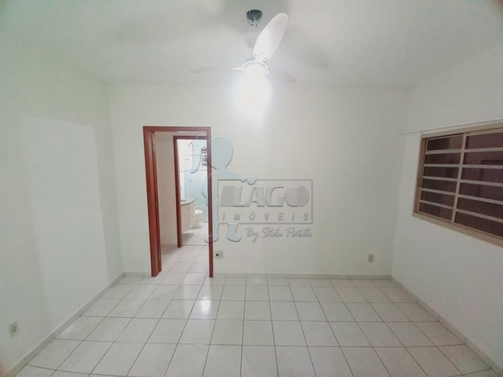 Alugar Apartamentos / Padrão em Ribeirão Preto R$ 650,00 - Foto 2