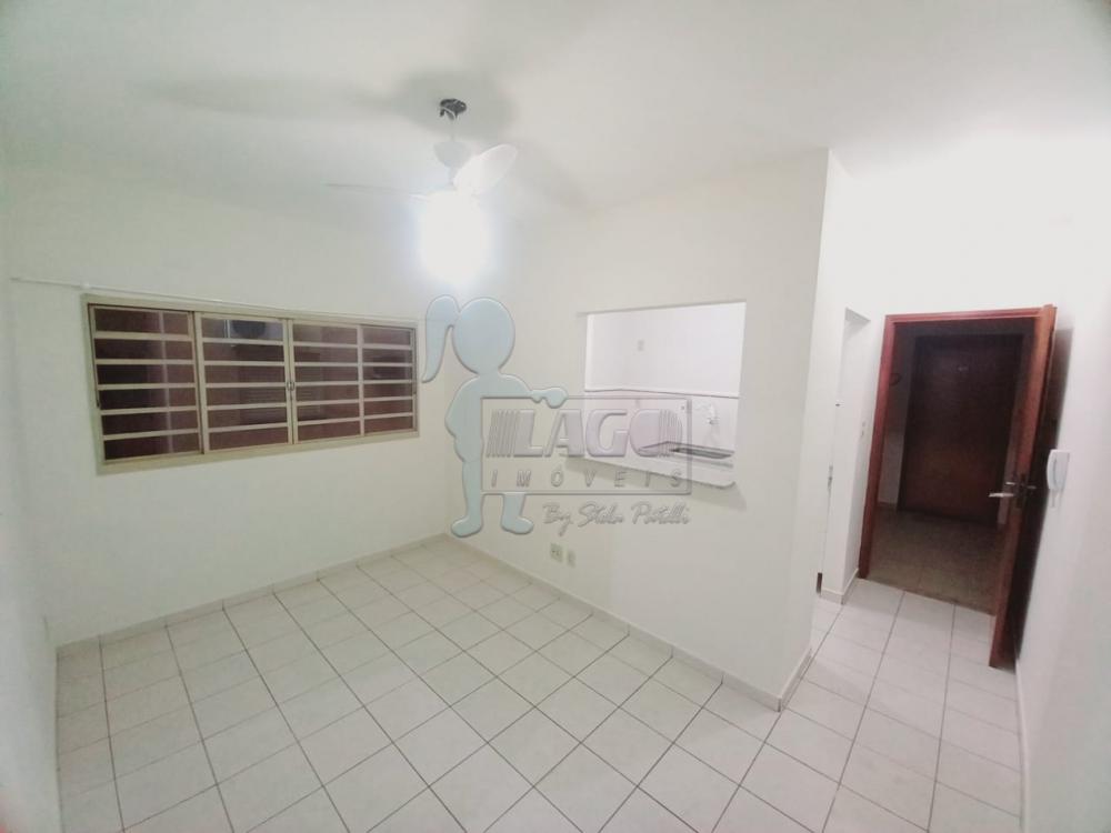 Alugar Apartamentos / Padrão em Ribeirão Preto R$ 650,00 - Foto 1