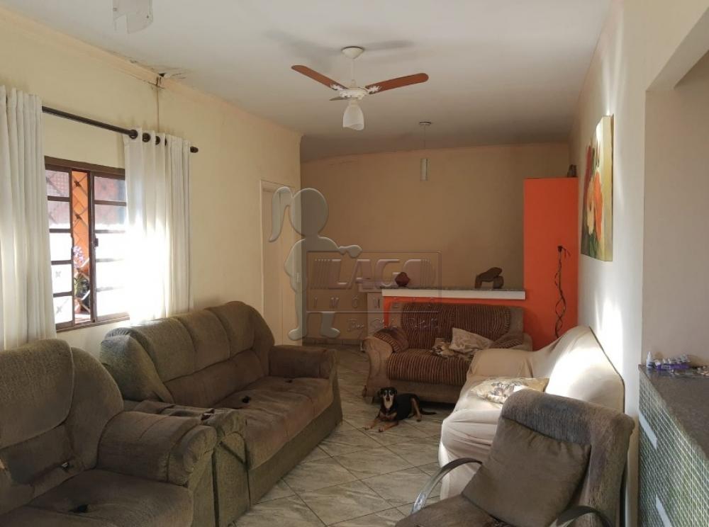 Comprar Casas / Padrão em Ribeirão Preto R$ 900.000,00 - Foto 1