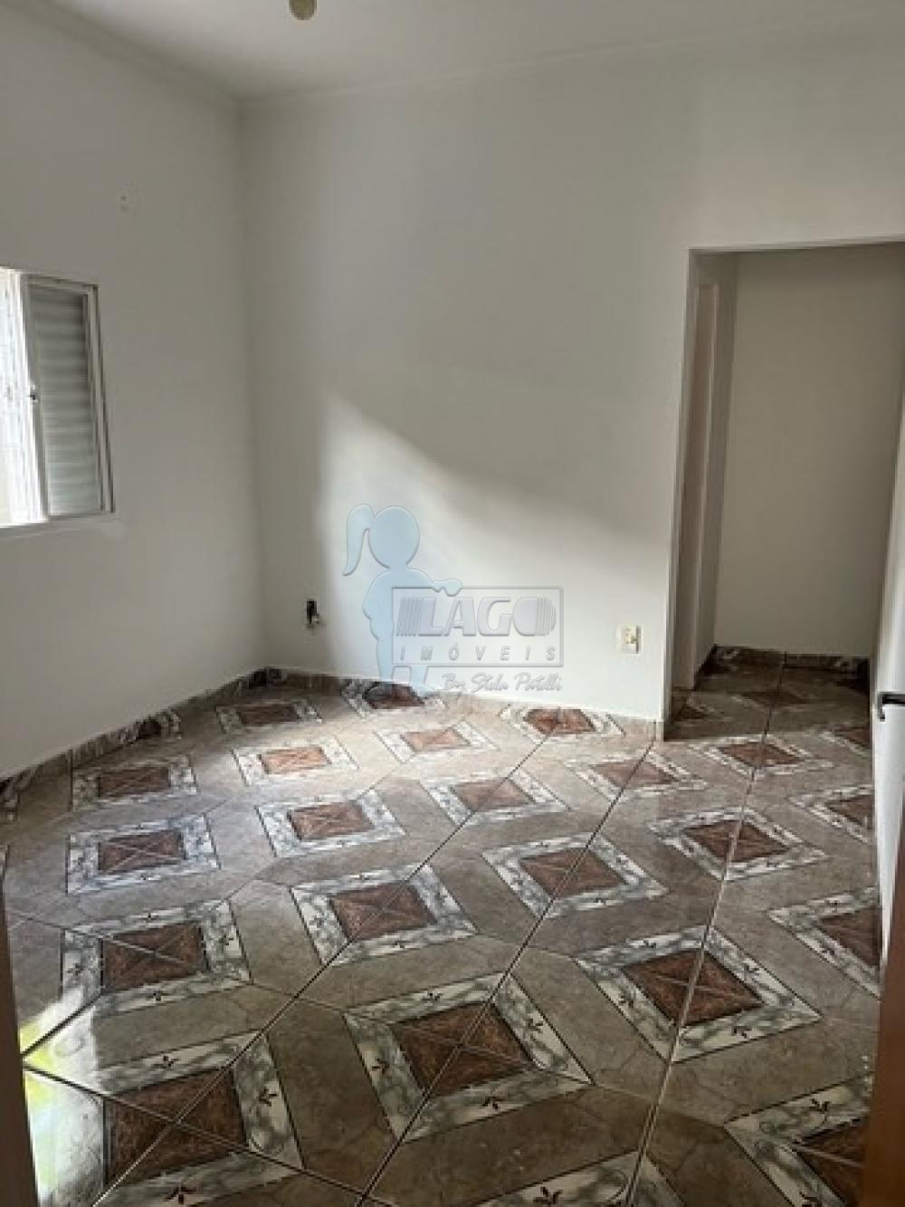 Alugar Casas / Padrão em Ribeirão Preto R$ 1.400,00 - Foto 3