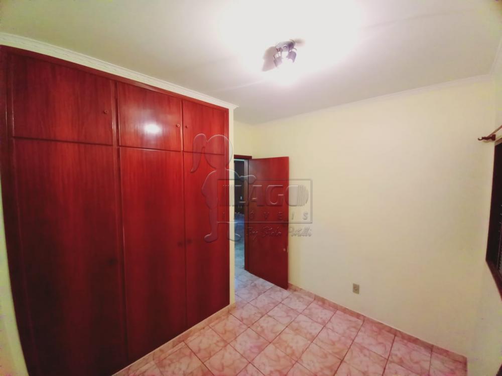 Alugar Apartamentos / Padrão em Ribeirão Preto R$ 1.300,00 - Foto 11