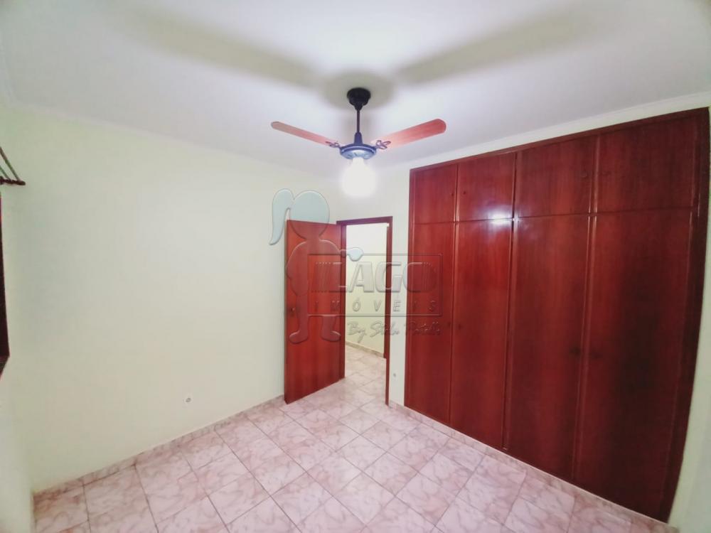 Alugar Apartamentos / Padrão em Ribeirão Preto R$ 1.300,00 - Foto 13