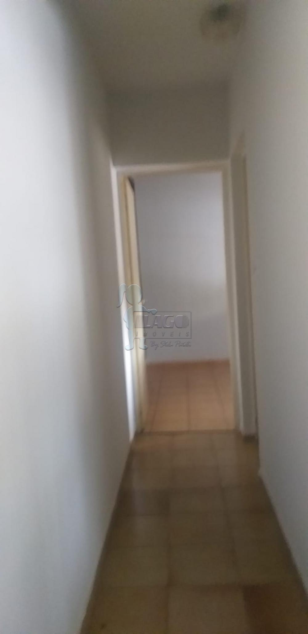 Alugar Apartamentos / Padrão em Ribeirão Preto R$ 600,00 - Foto 3