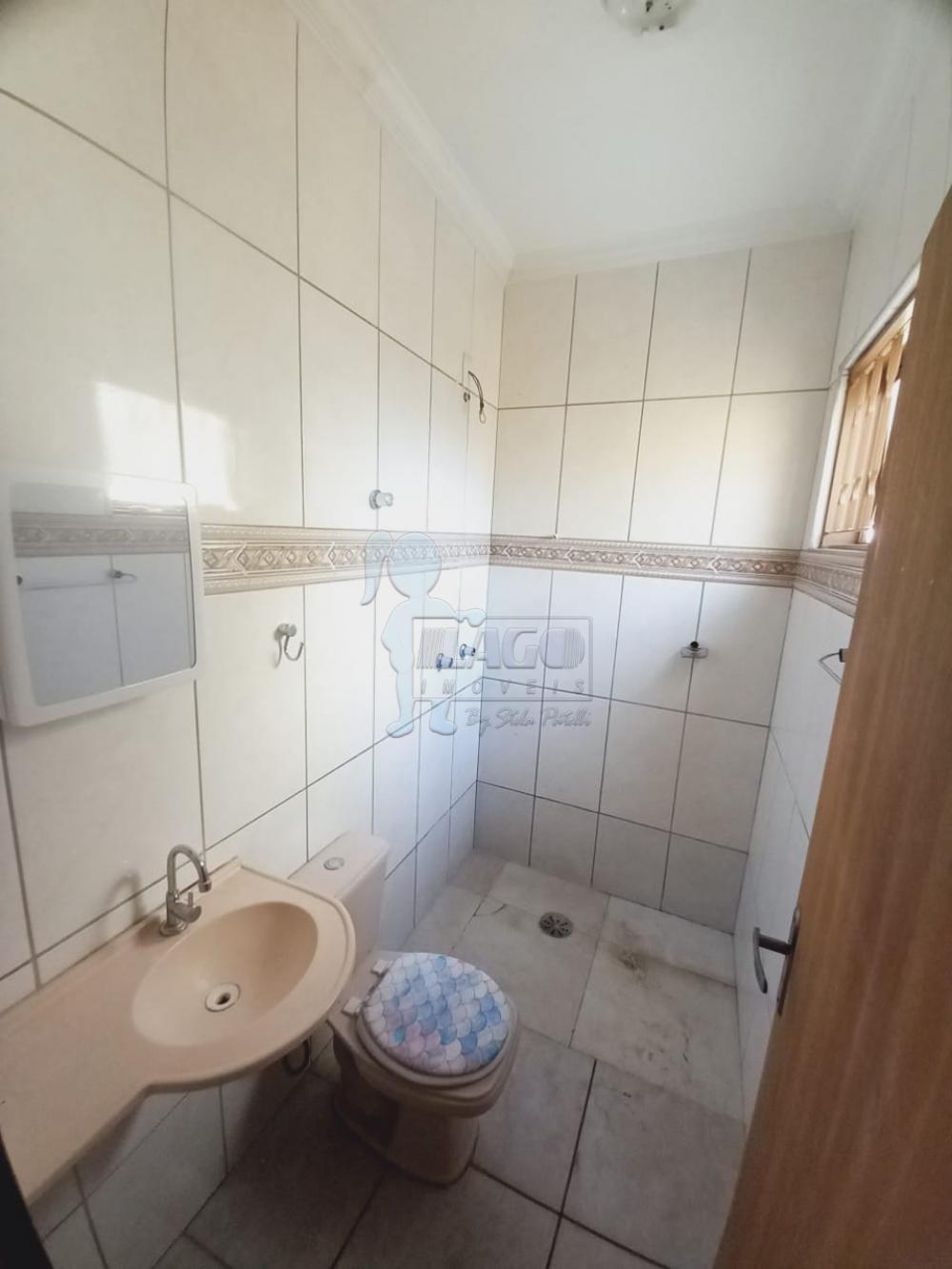 Alugar Casas / Padrão em Ribeirão Preto R$ 800,00 - Foto 4