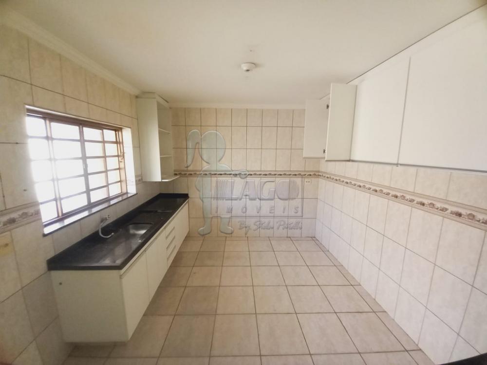 Alugar Casas / Padrão em Ribeirão Preto R$ 800,00 - Foto 8