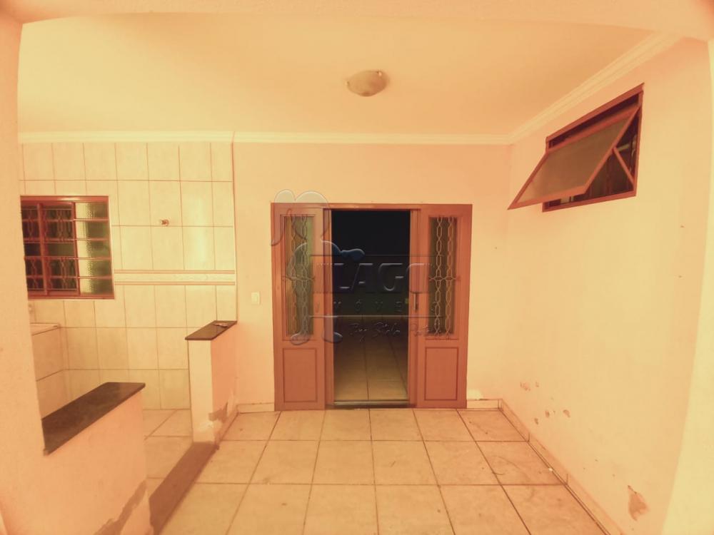 Alugar Casas / Padrão em Ribeirão Preto R$ 800,00 - Foto 10