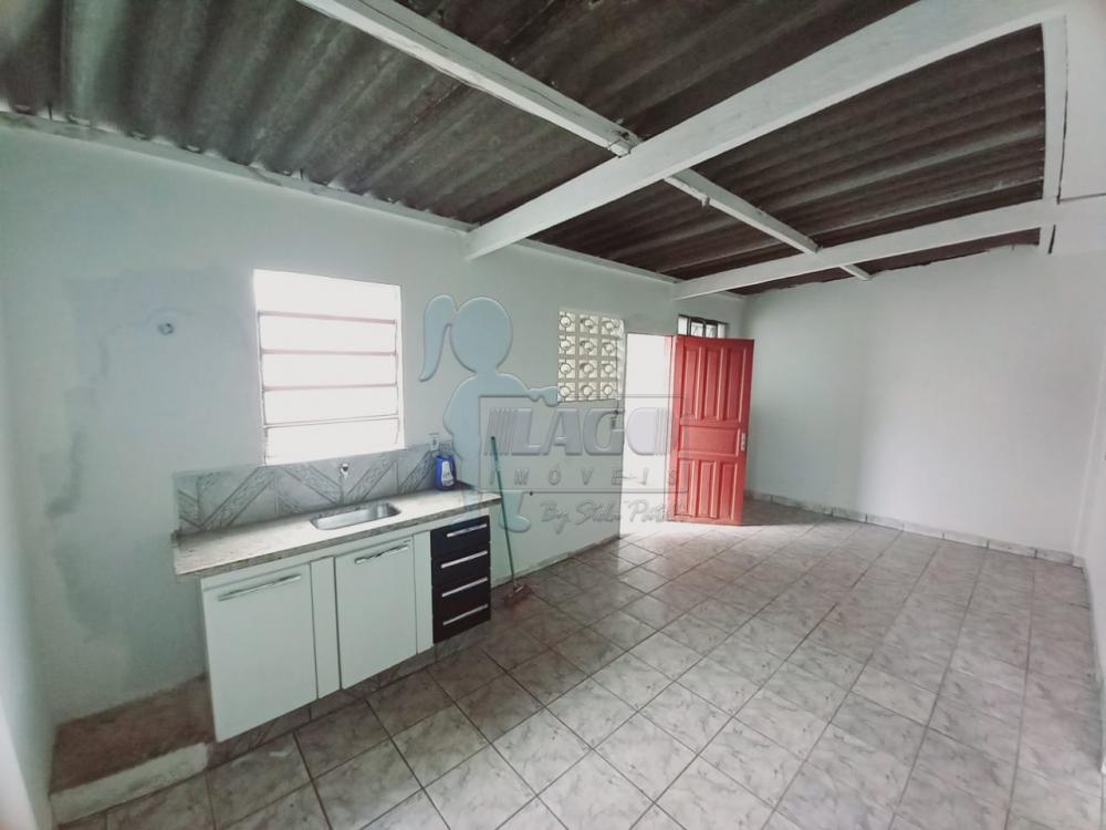 Alugar Casas / Padrão em Ribeirão Preto R$ 700,00 - Foto 6