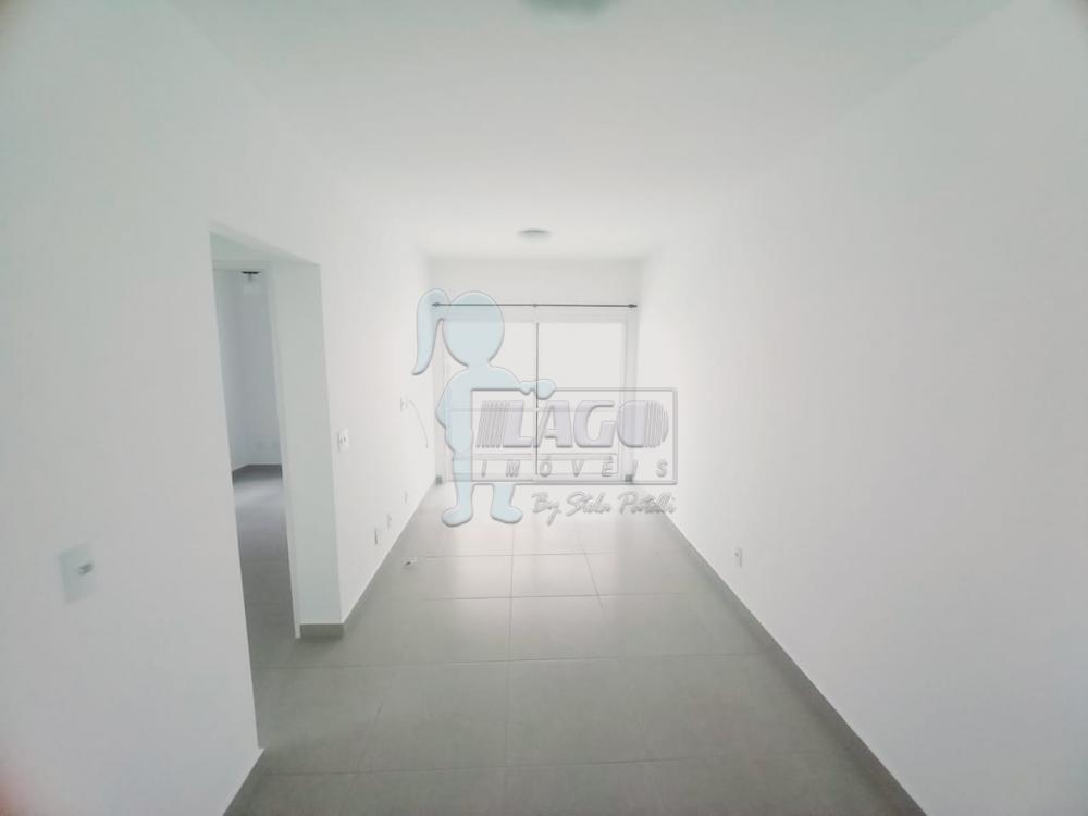 Alugar Apartamentos / Padrão em Ribeirão Preto R$ 900,00 - Foto 1