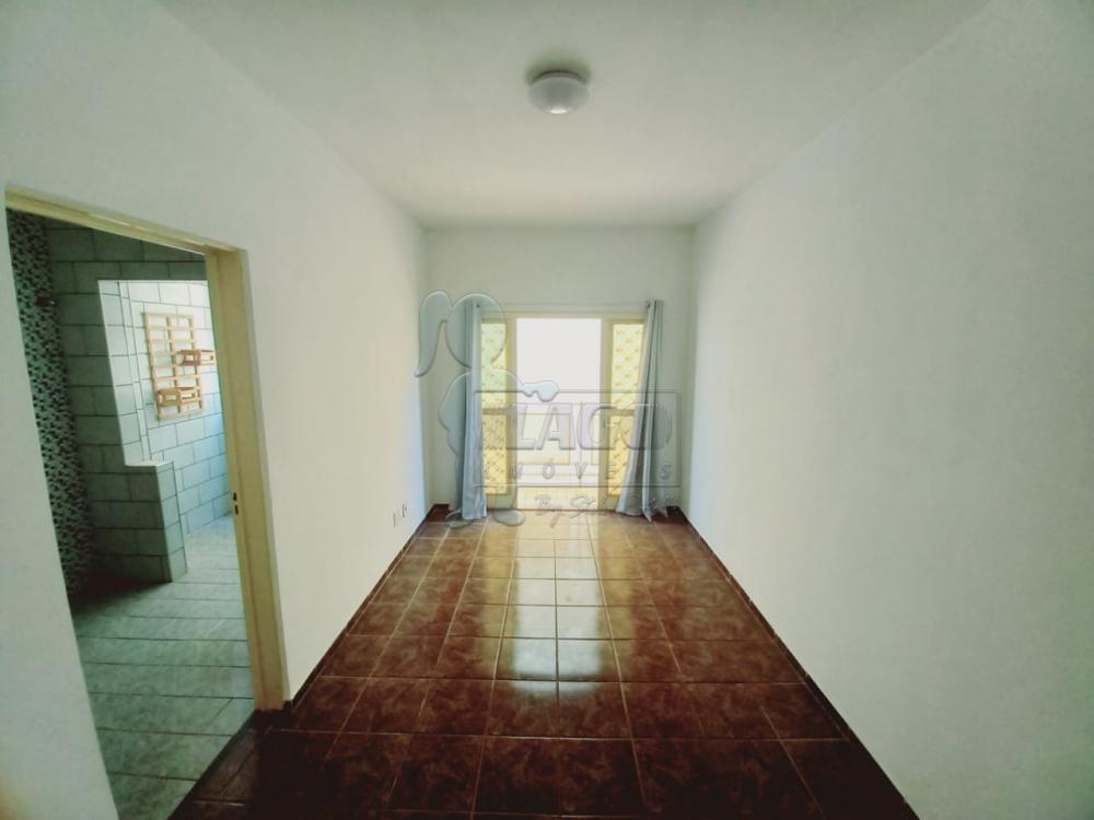 Alugar Apartamentos / Padrão em Ribeirão Preto R$ 1.200,00 - Foto 1