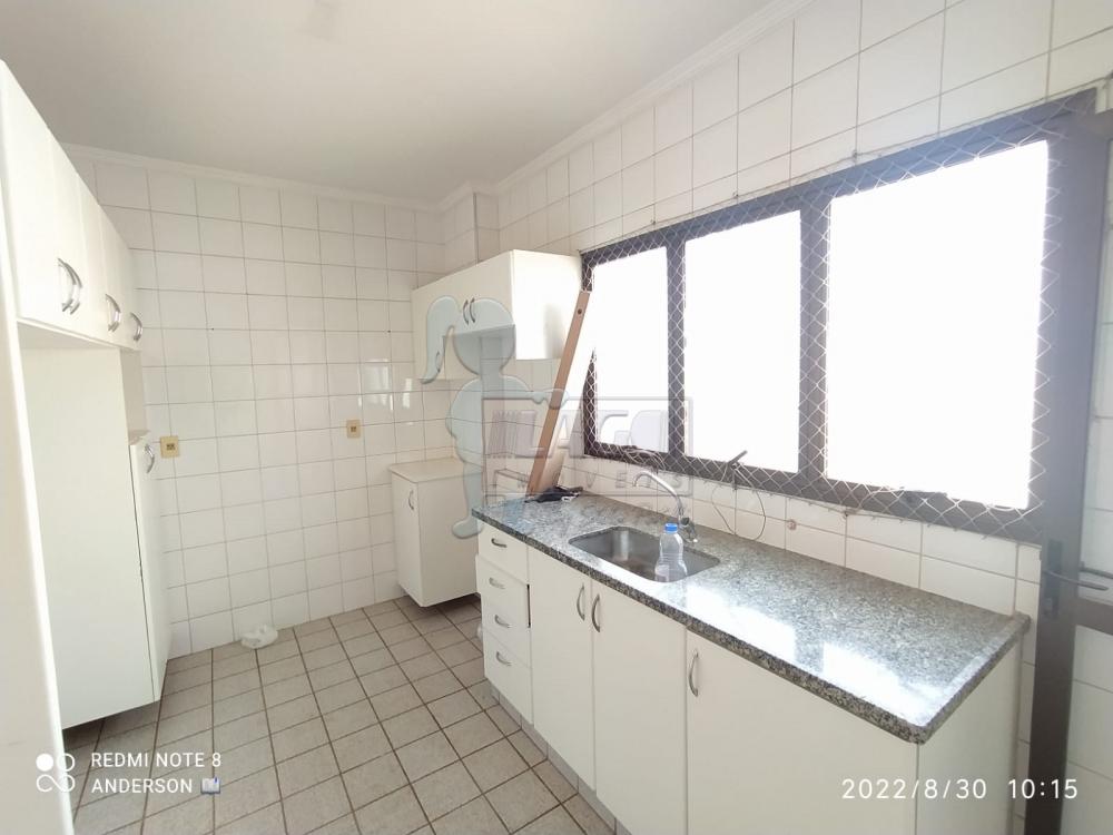 Alugar Apartamentos / Padrão em Ribeirão Preto R$ 1.700,00 - Foto 2