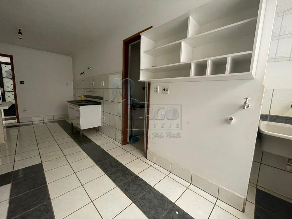 Alugar Apartamentos / Padrão em Ribeirão Preto R$ 1.200,00 - Foto 4