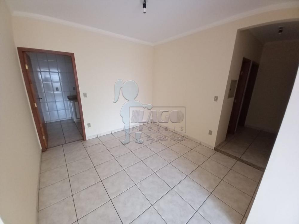 Alugar Apartamentos / Padrão em Ribeirão Preto R$ 1.400,00 - Foto 1