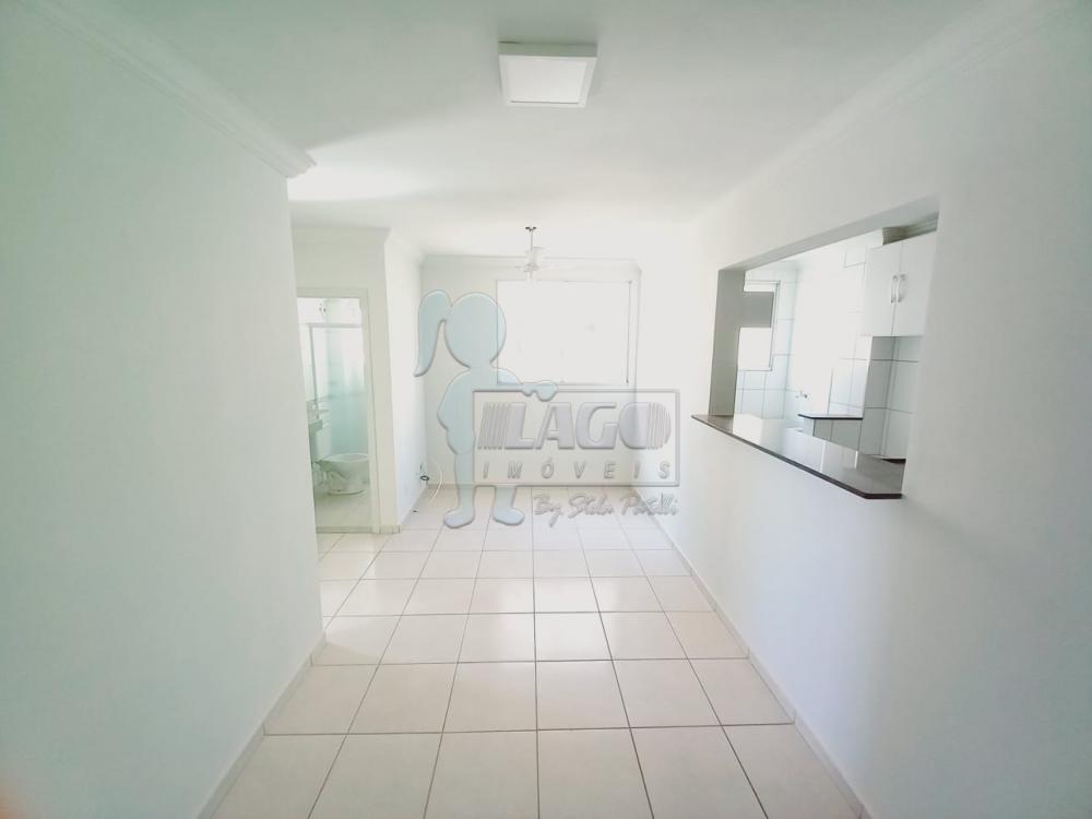 Alugar Apartamentos / Padrão em Ribeirão Preto R$ 800,00 - Foto 1