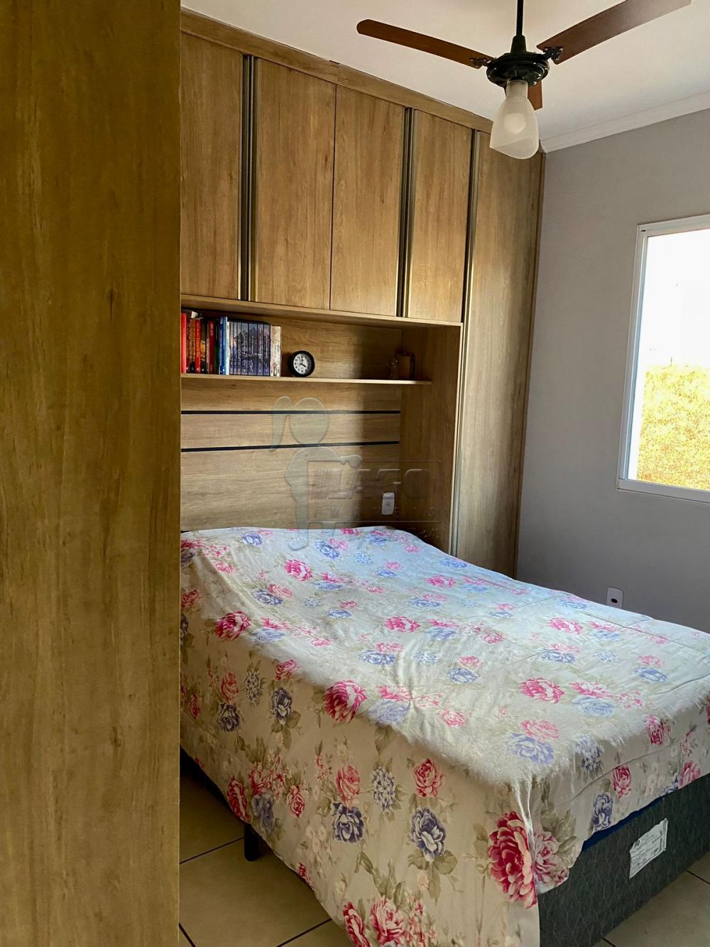 Alugar Apartamentos / Padrão em Ribeirão Preto R$ 1.150,00 - Foto 3