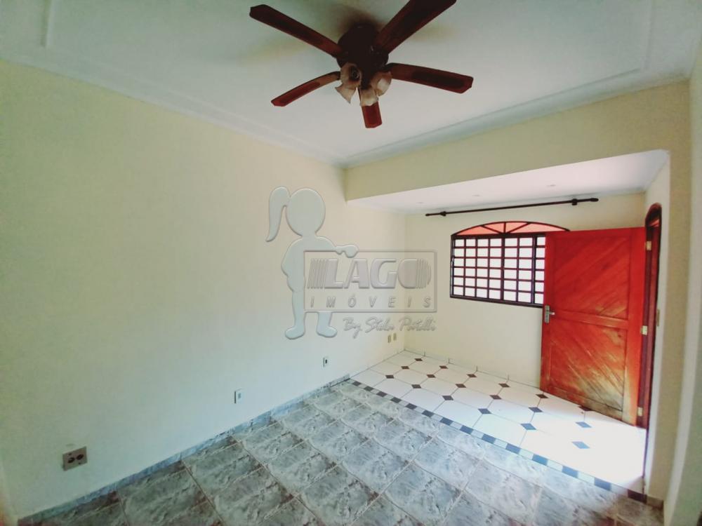 Alugar Casas / Padrão em Ribeirão Preto R$ 1.800,00 - Foto 4