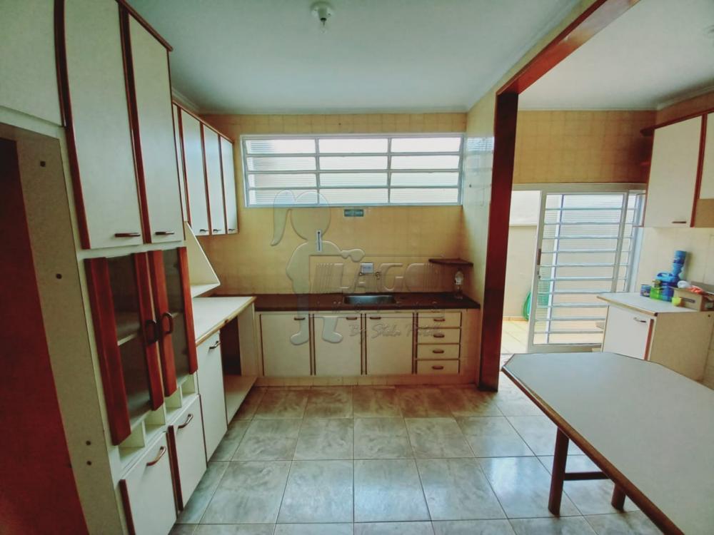 Alugar Casas / Padrão em Ribeirão Preto R$ 2.000,00 - Foto 4