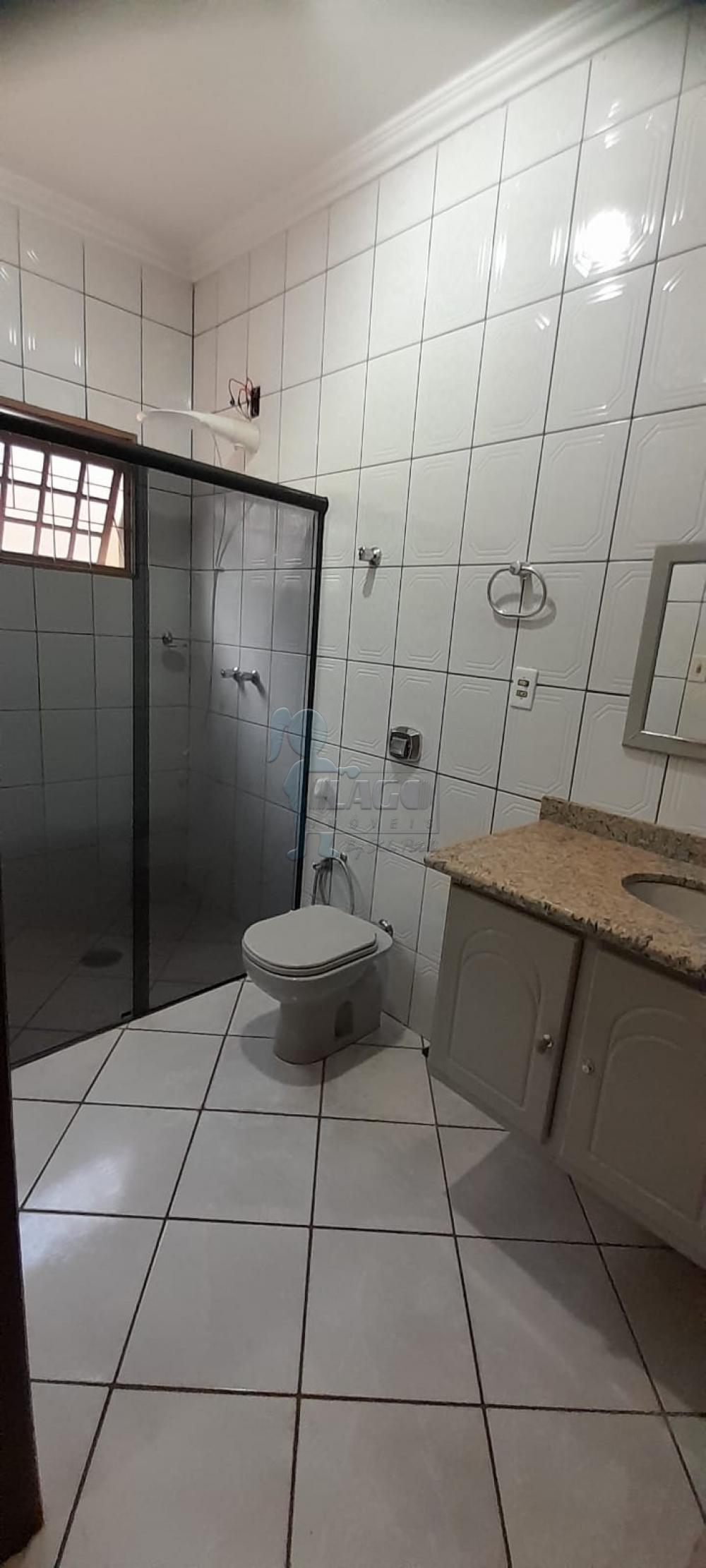 Alugar Casas / Padrão em Ribeirão Preto R$ 1.550,00 - Foto 13