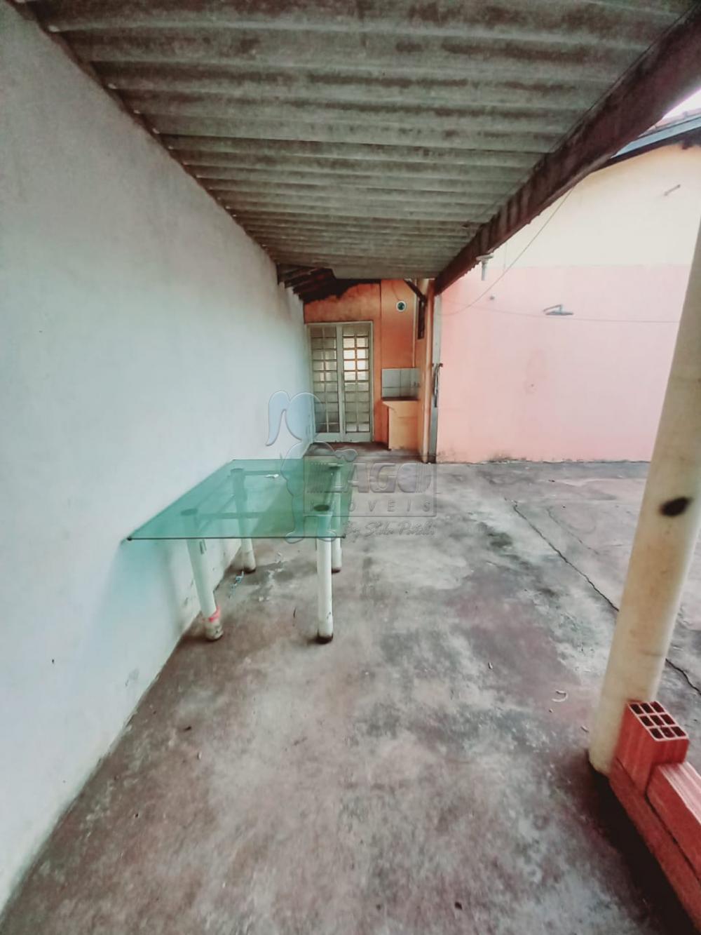 Alugar Casas / Padrão em Ribeirão Preto R$ 770,00 - Foto 3