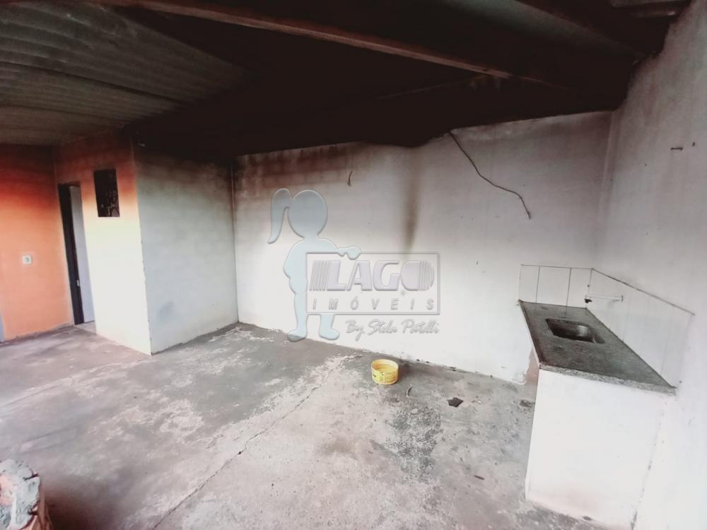 Alugar Casas / Padrão em Ribeirão Preto R$ 770,00 - Foto 4