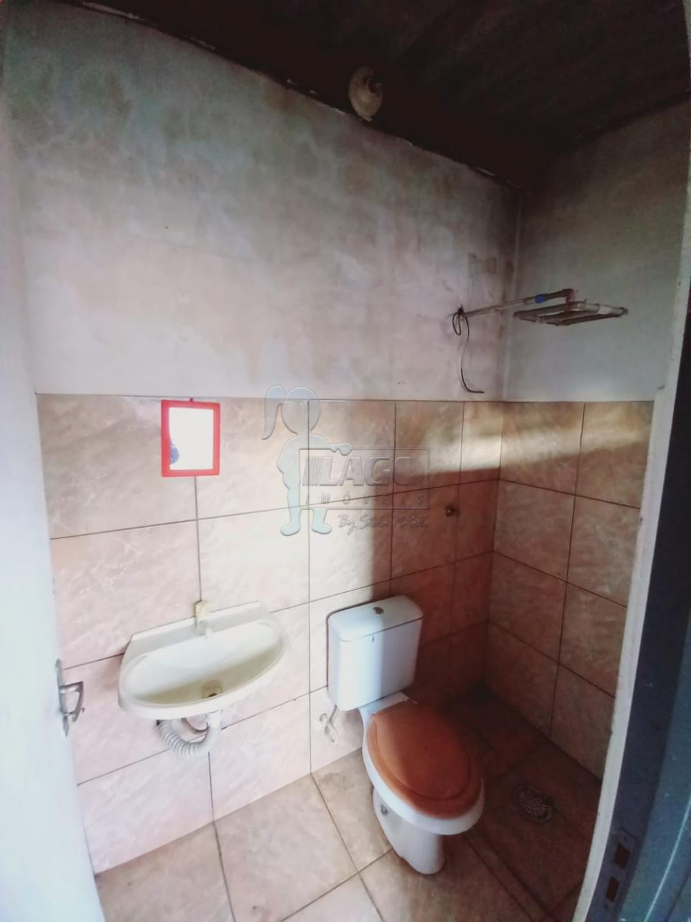 Alugar Casas / Padrão em Ribeirão Preto R$ 770,00 - Foto 5