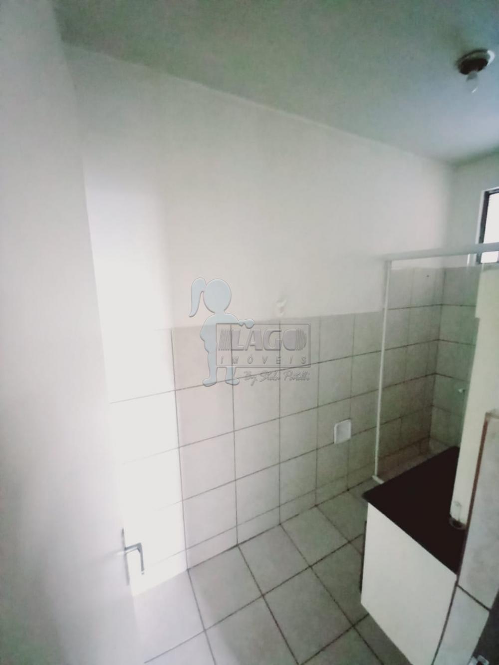 Alugar Casas / Padrão em Ribeirão Preto R$ 770,00 - Foto 12