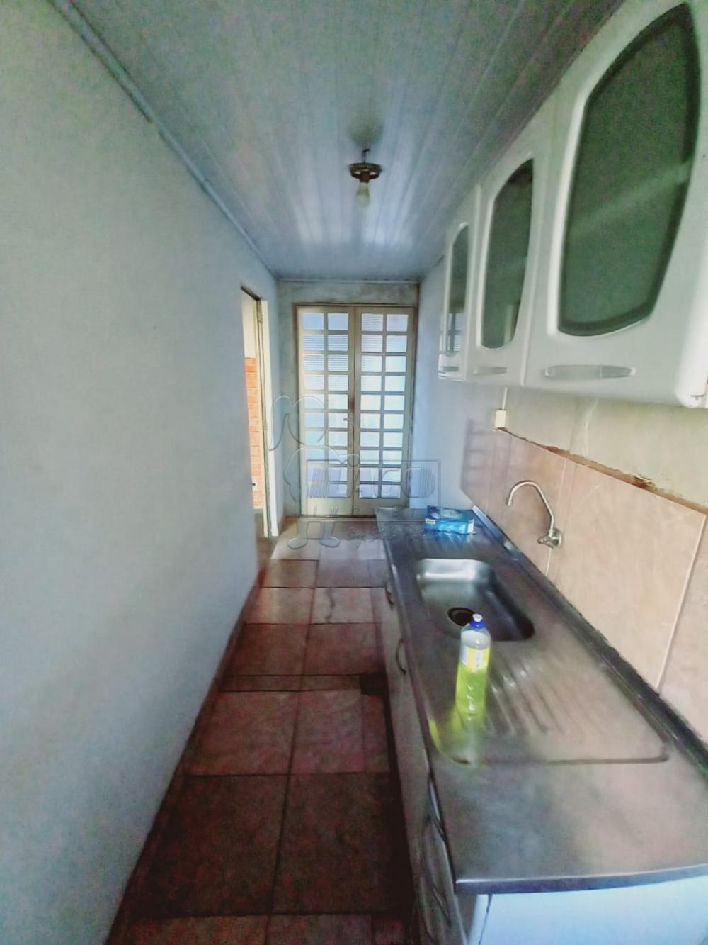 Alugar Casas / Padrão em Ribeirão Preto R$ 770,00 - Foto 18