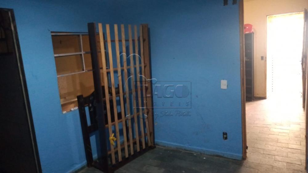 Alugar Casas / Padrão em Ribeirão Preto R$ 750,00 - Foto 3