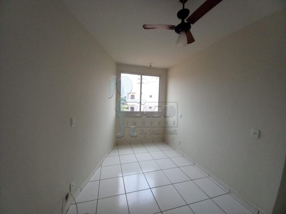 Alugar Apartamentos / Padrão em Ribeirão Preto R$ 1.100,00 - Foto 3