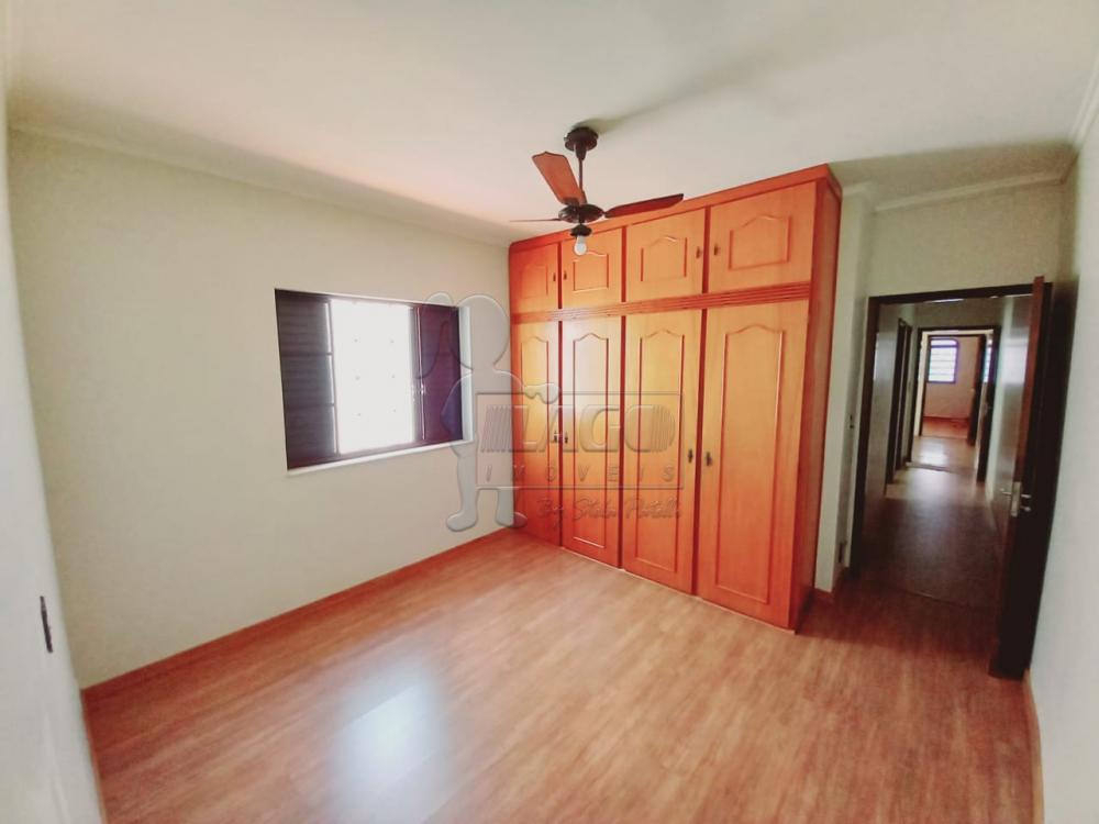 Alugar Casas / Padrão em Ribeirão Preto R$ 1.950,00 - Foto 2