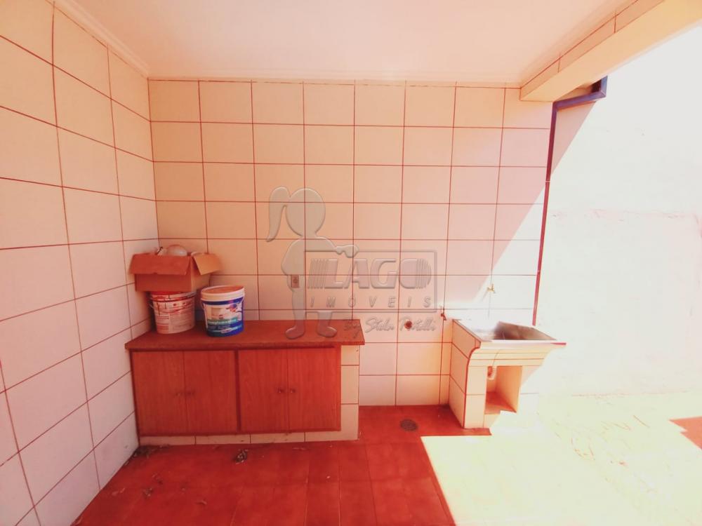 Alugar Casas / Padrão em Ribeirão Preto R$ 1.950,00 - Foto 12