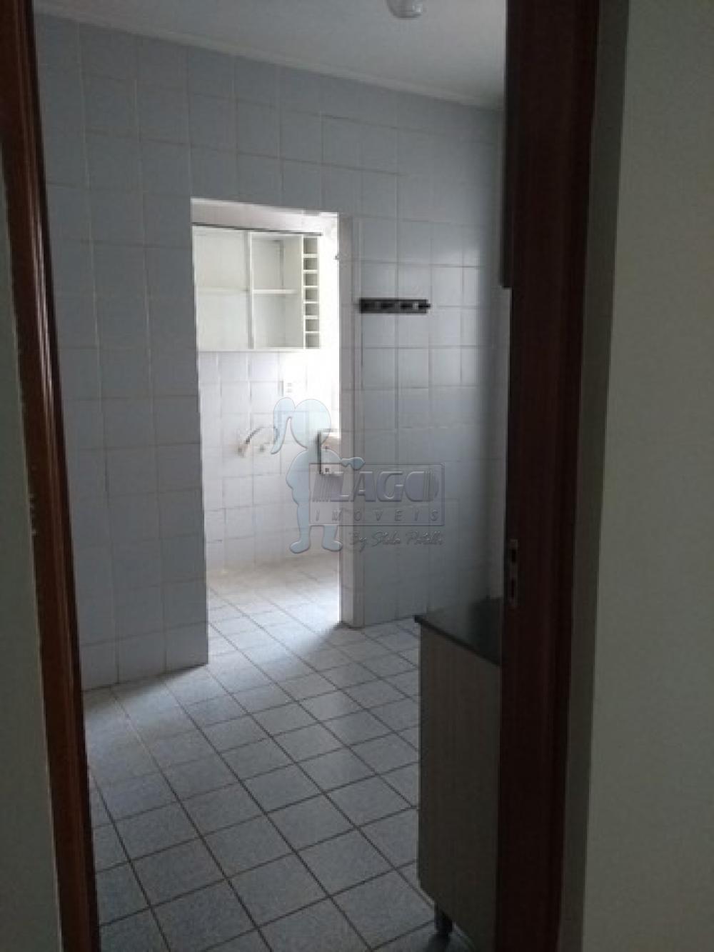 Alugar Apartamentos / Padrão em Ribeirão Preto R$ 1.100,00 - Foto 4