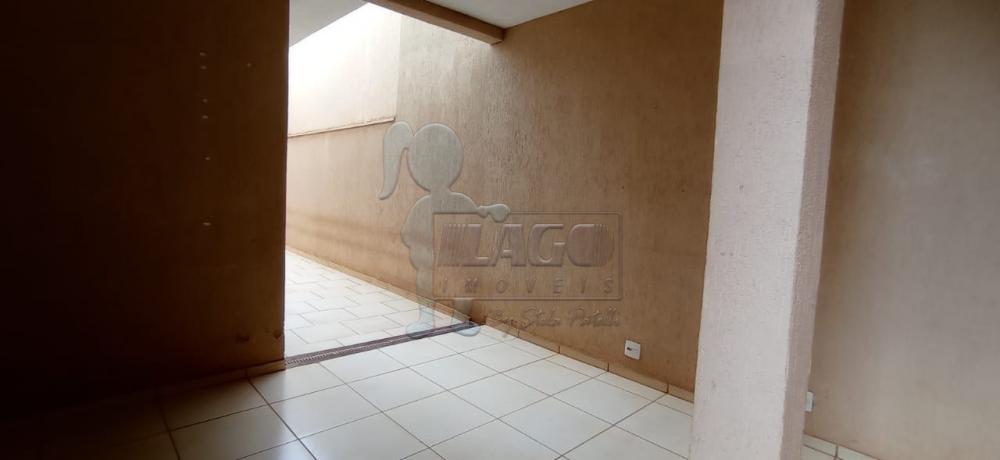 Alugar Apartamentos / Padrão em Ribeirão Preto R$ 1.700,00 - Foto 16