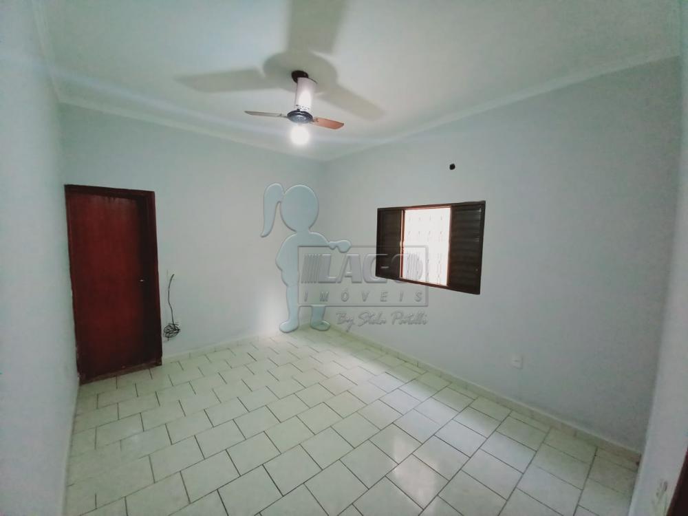 Alugar Casas / Padrão em Ribeirão Preto R$ 1.300,00 - Foto 3