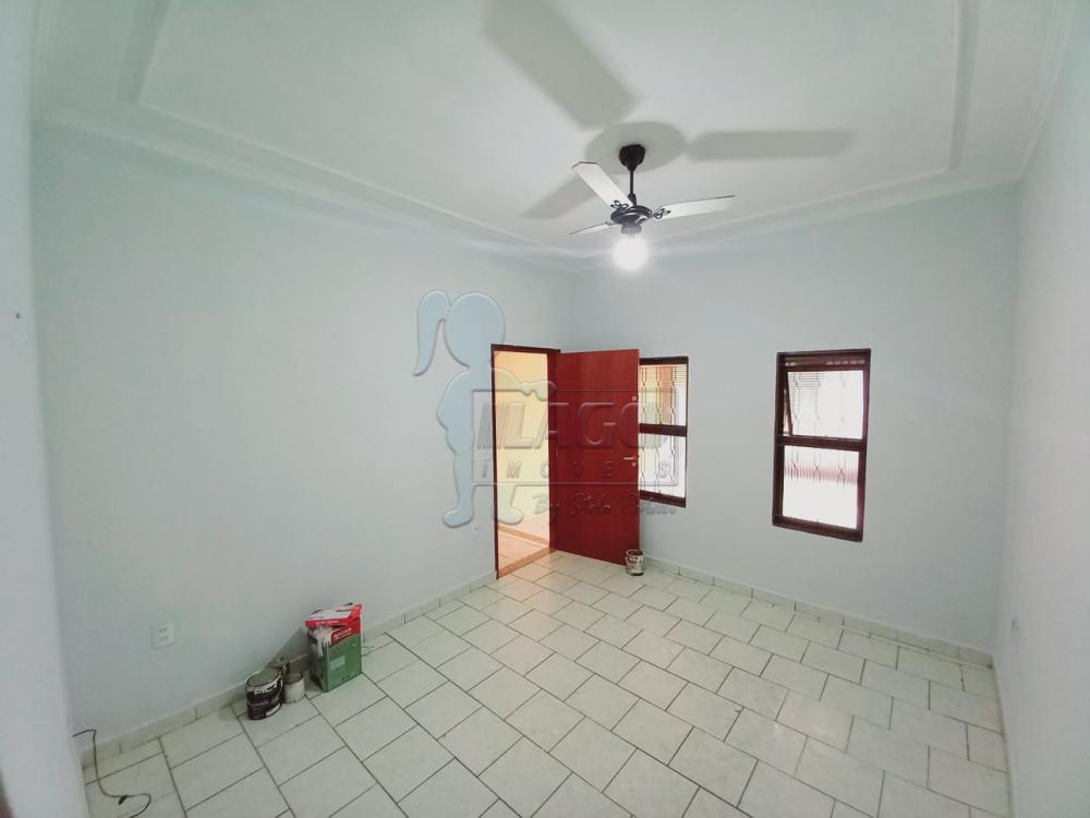 Alugar Casas / Padrão em Ribeirão Preto R$ 1.300,00 - Foto 4