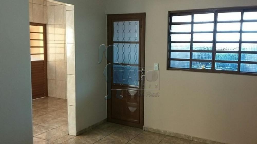 Comprar Casas / Padrão em Ribeirão Preto R$ 220.000,00 - Foto 1