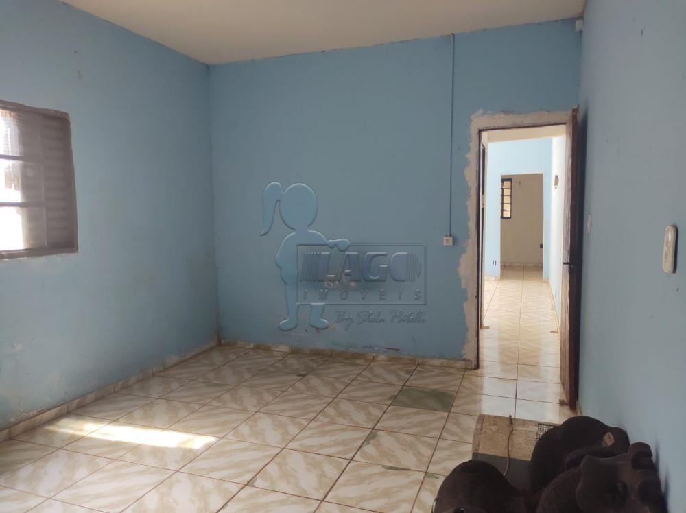 Alugar Casas / Padrão em Ribeirão Preto R$ 800,00 - Foto 3