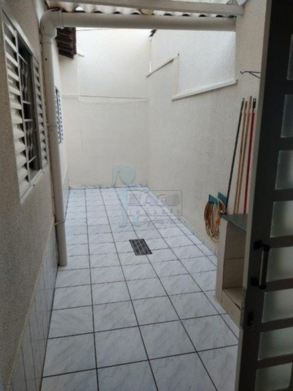 Alugar Casas / Padrão em Ribeirão Preto R$ 1.200,00 - Foto 10