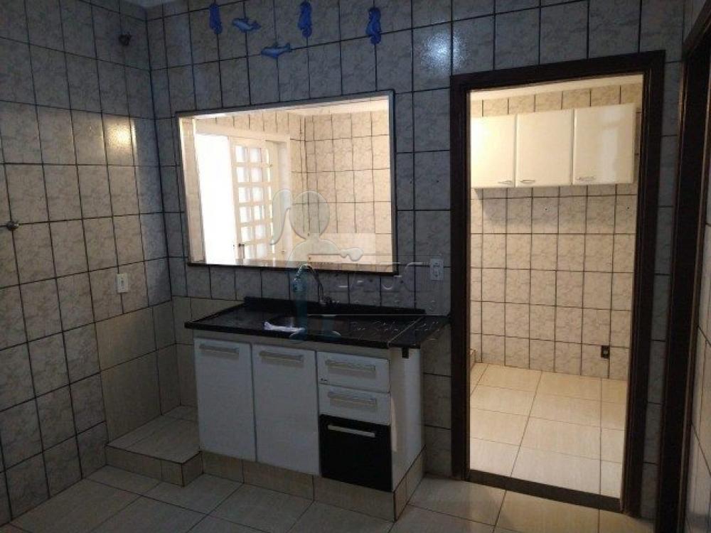 Alugar Casas / Padrão em Ribeirão Preto R$ 1.200,00 - Foto 3