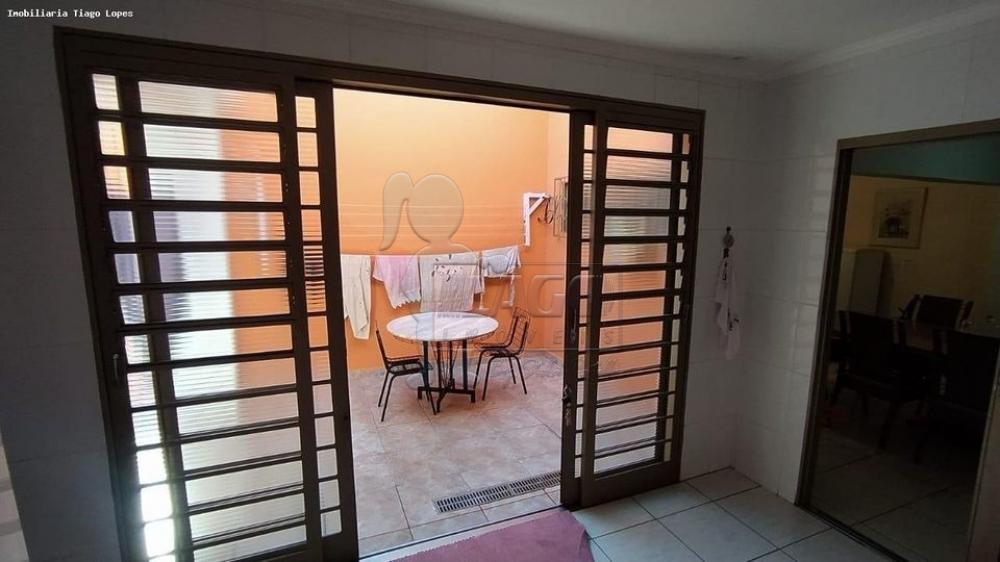 Alugar Casas / Padrão em Ribeirão Preto R$ 1.750,00 - Foto 5