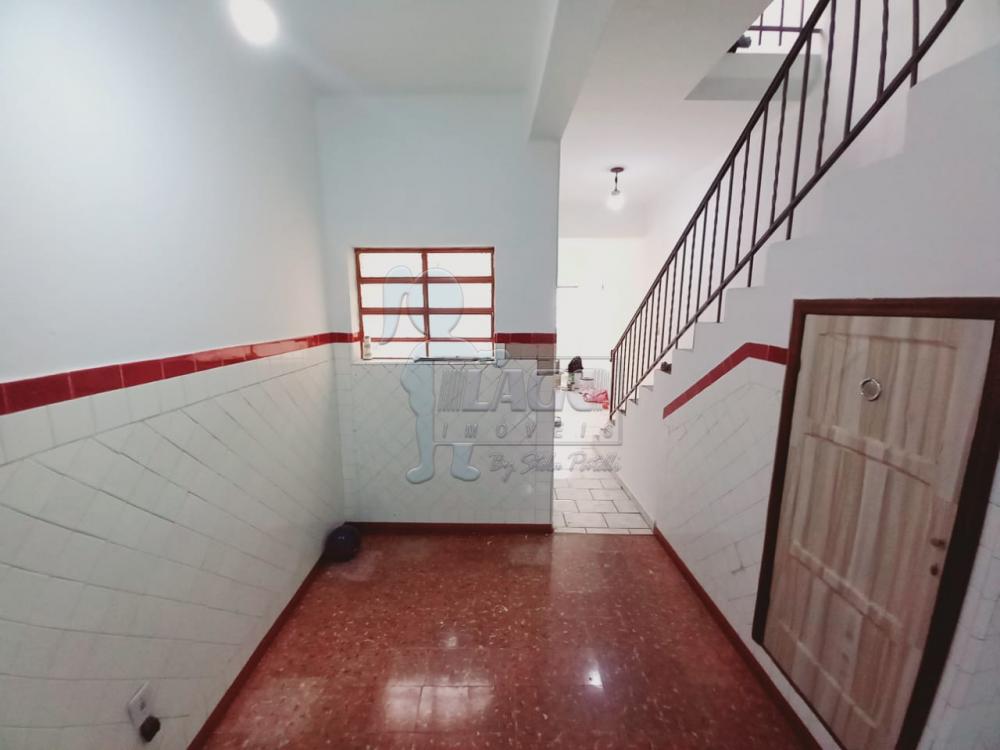 Alugar Casas / Padrão em Ribeirão Preto R$ 1.100,00 - Foto 3